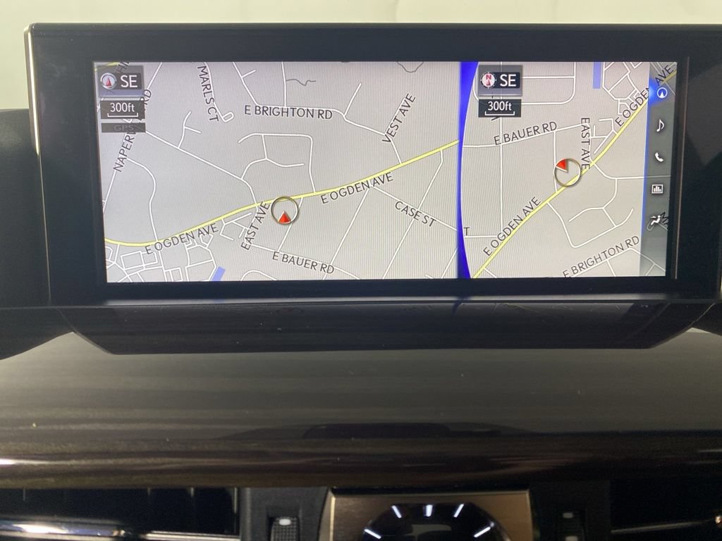 Used 2018 Lexus LX 570 4WD w/ Luxury Package image 19