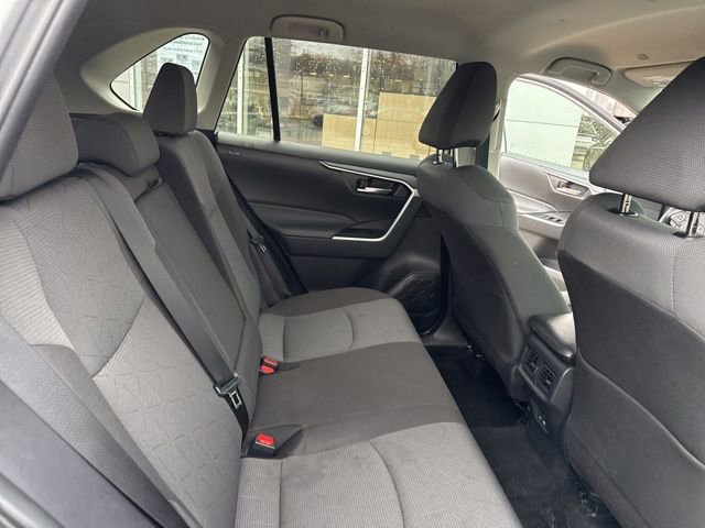 Used 2025 Toyota RAV4 XLE image 29