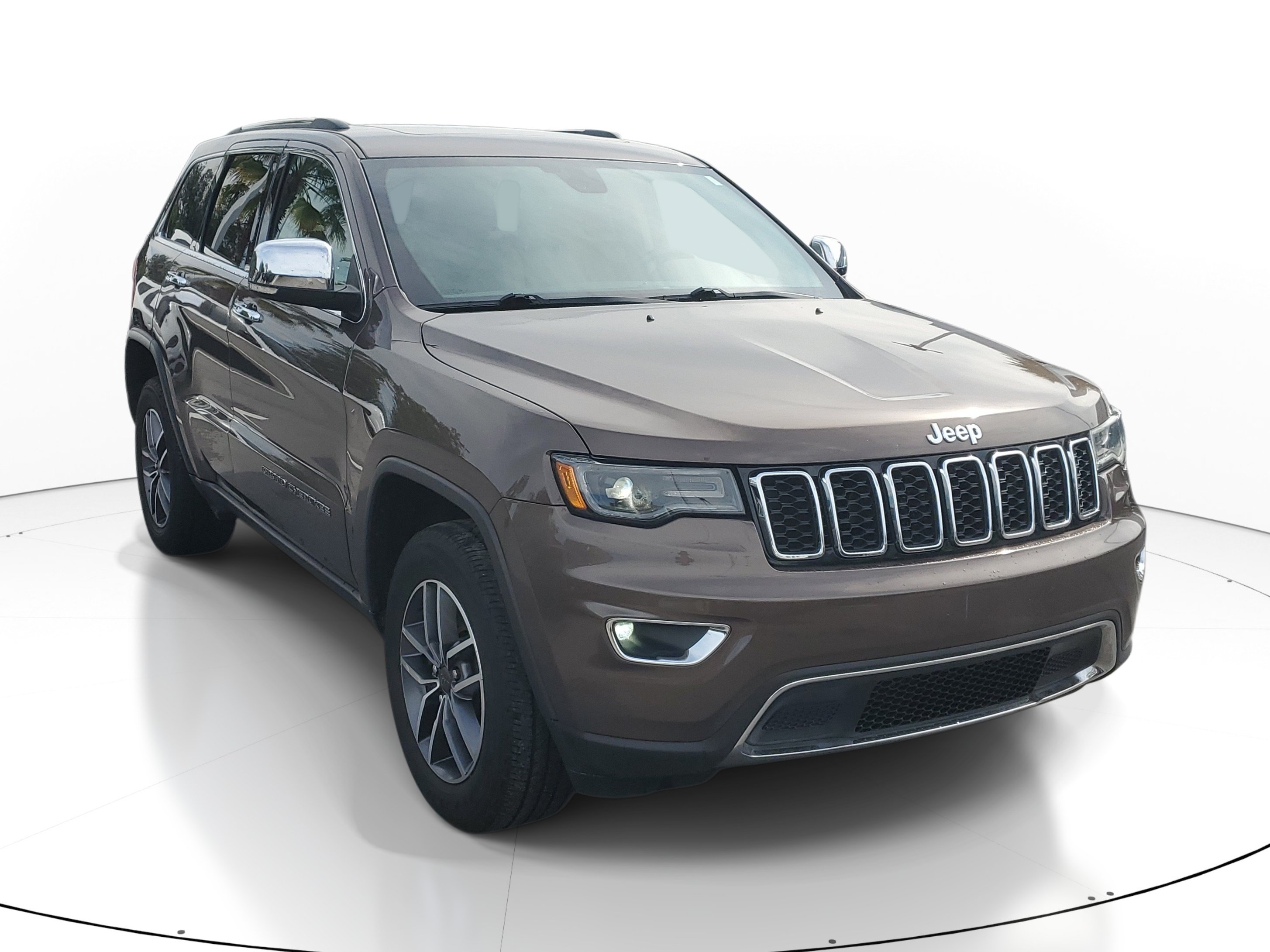 Used 2021 Jeep Grand Cherokee Limited w/ Luxury Group II AWD/4WD image 2