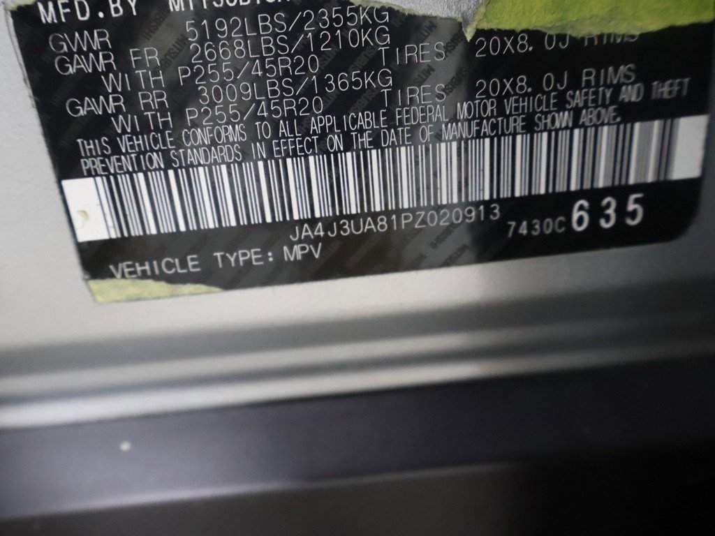 Used 2023 Mitsubishi Outlander SE image 52