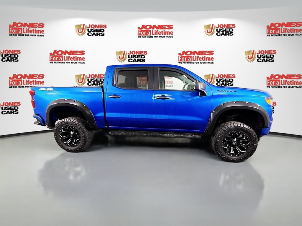 Used 2022 Chevrolet Silverado 1500 Custom w/ LPO, Dark Essentials Package AWD/4WD image 15