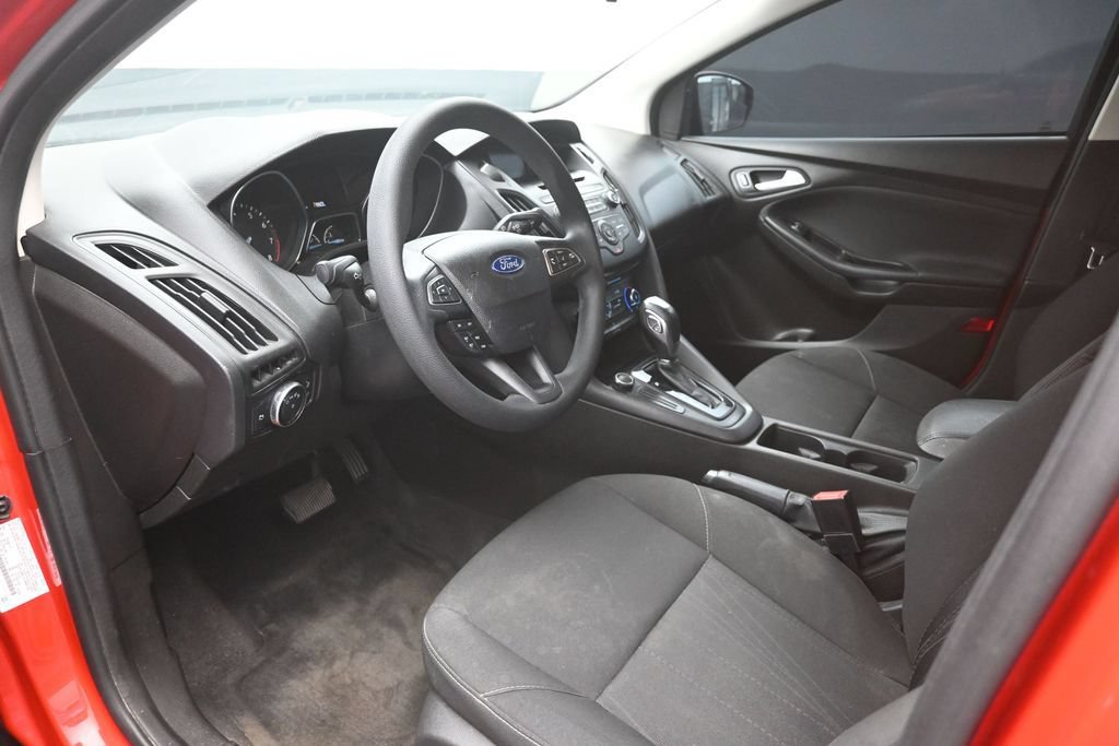 Used 2016 Ford Focus SE FWD image 17