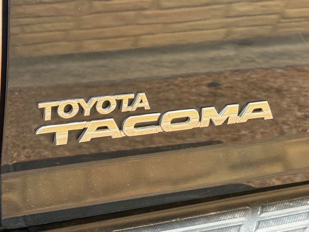 Used 2005 Toyota Tacoma PreRunner image 7