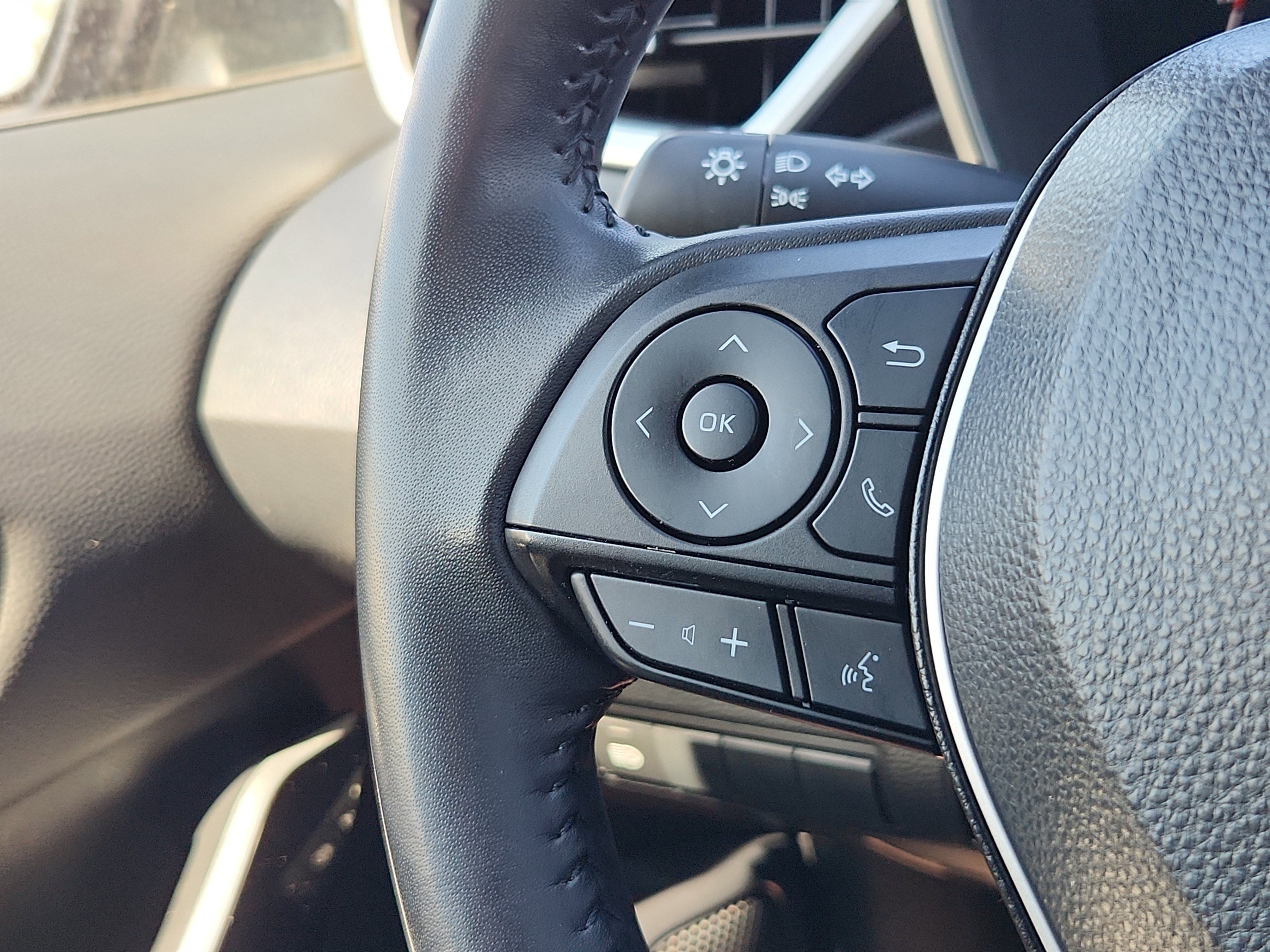 Used 2023 Toyota Corolla XSE w/ Carpet Mat Package (TMS) image 18