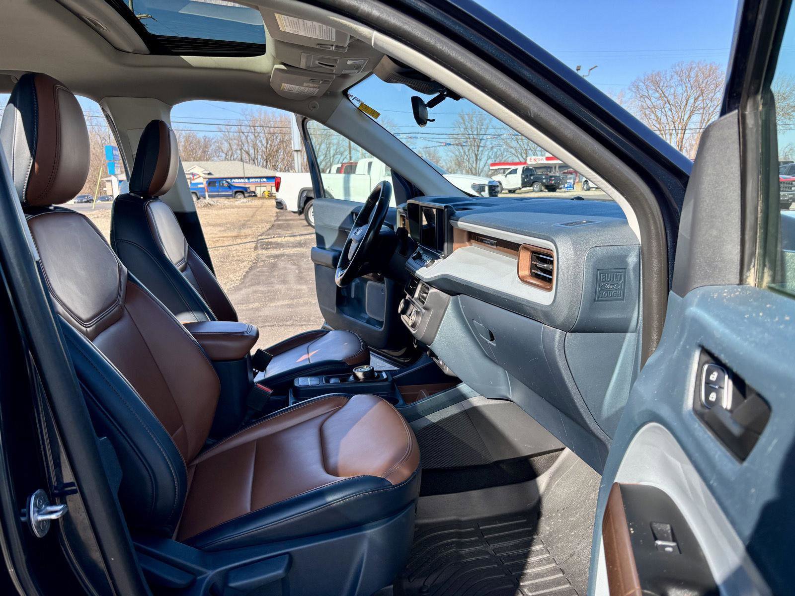 Used 2022 Ford Maverick Lariat w/ Equipment Group 500A Standard image 7