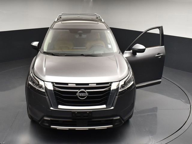Used 2023 Nissan Pathfinder Platinum AWD/4WD image 43