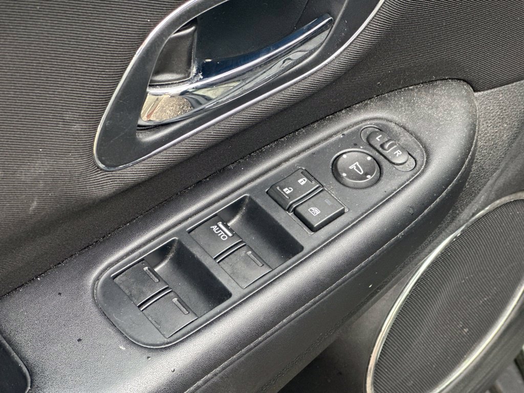 Used 2016 Honda HR-V EX image 16