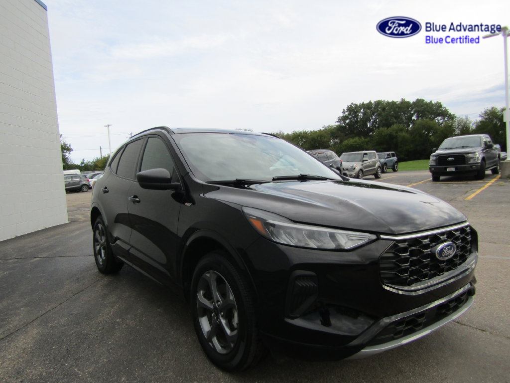 Certified 2024 Ford Escape ST-Line w/ Tech Pack #1 AWD/4WD image 17