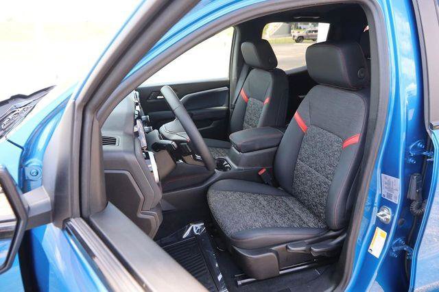 Used 2023 Chevrolet Colorado Z71 w/ Advanced Trailering Package AWD/4WD image 7