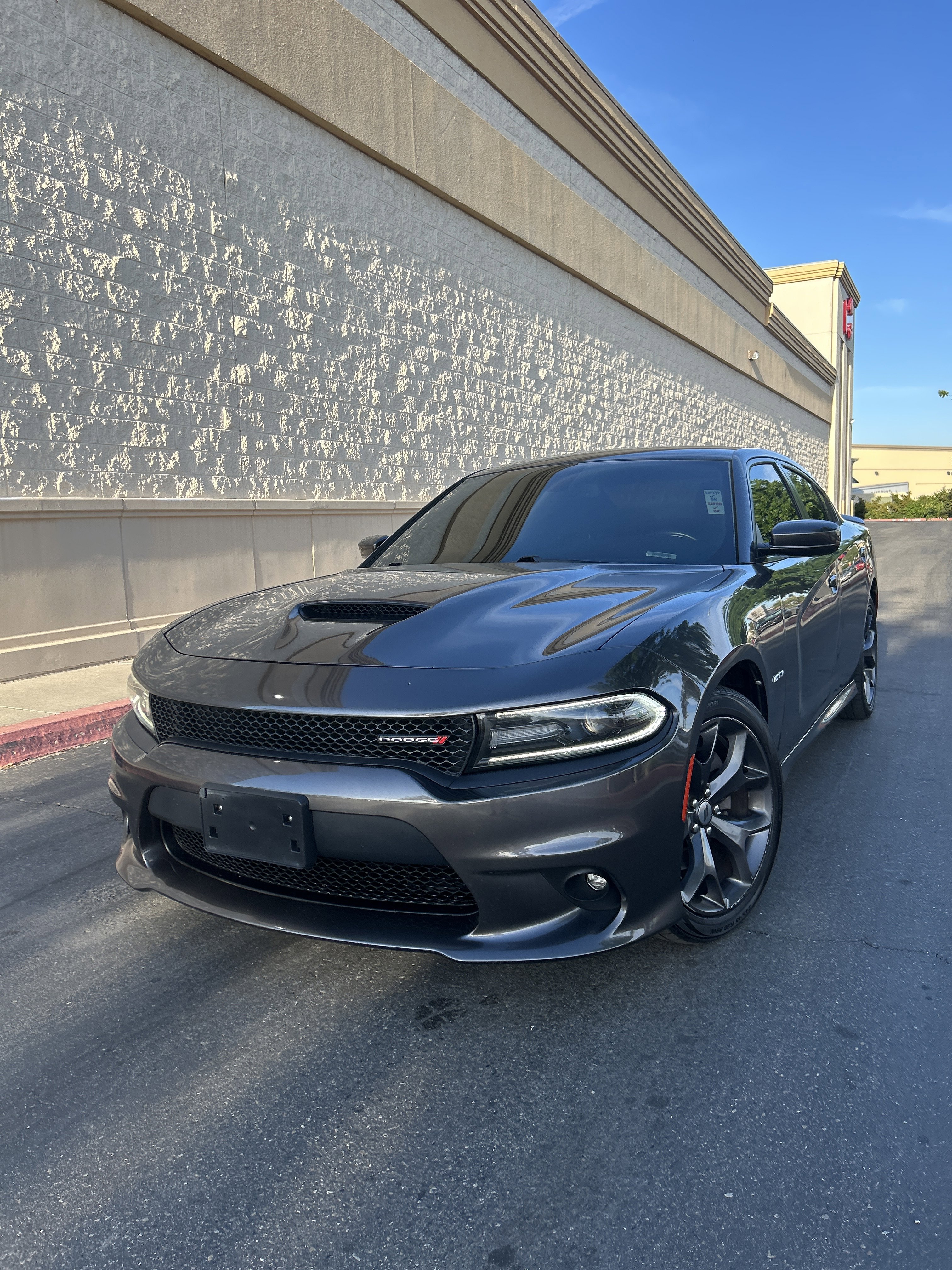 Used 2019 Dodge Charger R/T image 4