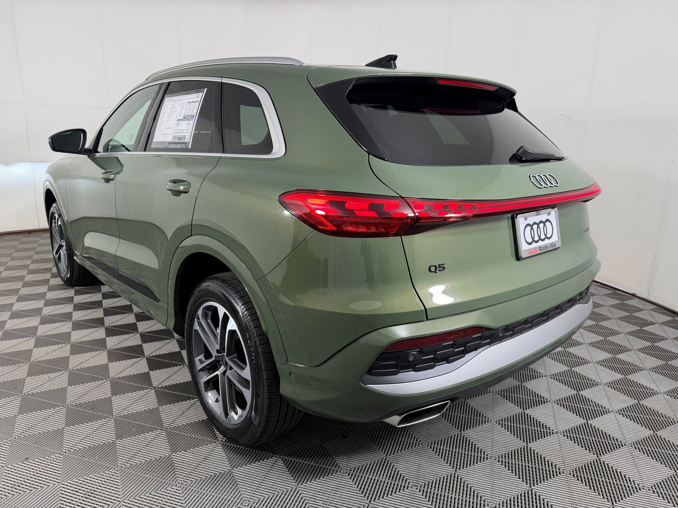 New 2026 Audi Q5 Premium AWD/4WD image 3