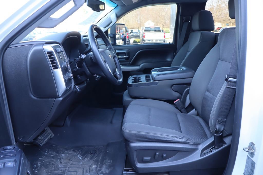 Used 2016 Chevrolet Silverado 2500 LT w/ LT Convenience Package AWD/4WD image 4