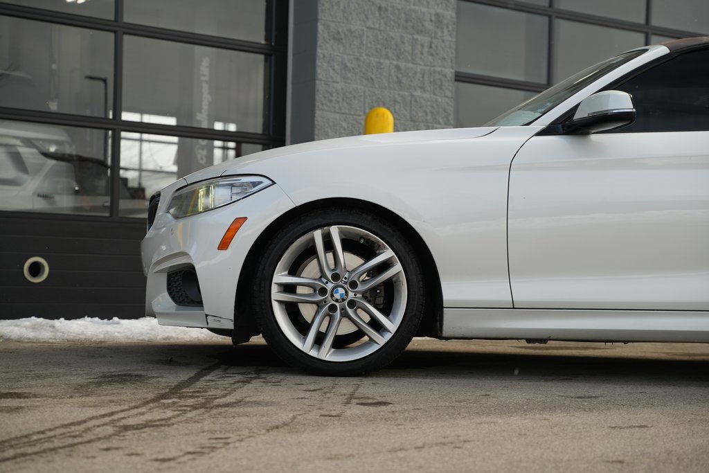 Used 2017 BMW 230i Convertible image 21