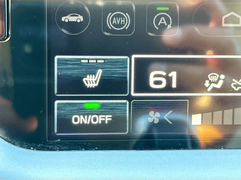 Certified 2025 Subaru Outback Limited image 28