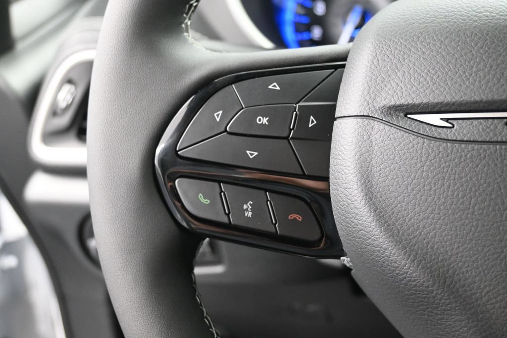 New 2027 Chrysler Pacifica Limited FWD image 29
