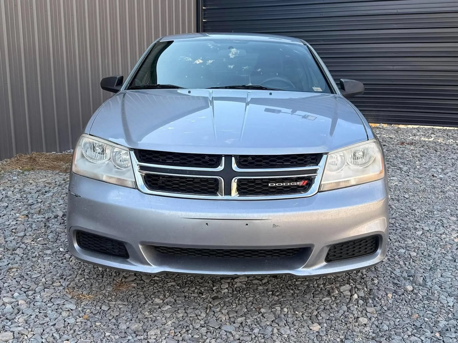 Used 2013 Dodge Avenger SE FWD image 2