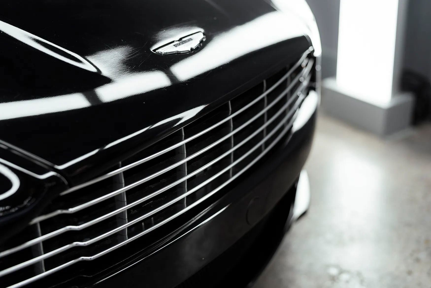 Used 2009 Aston Martin DBS Coupe 2D image 44