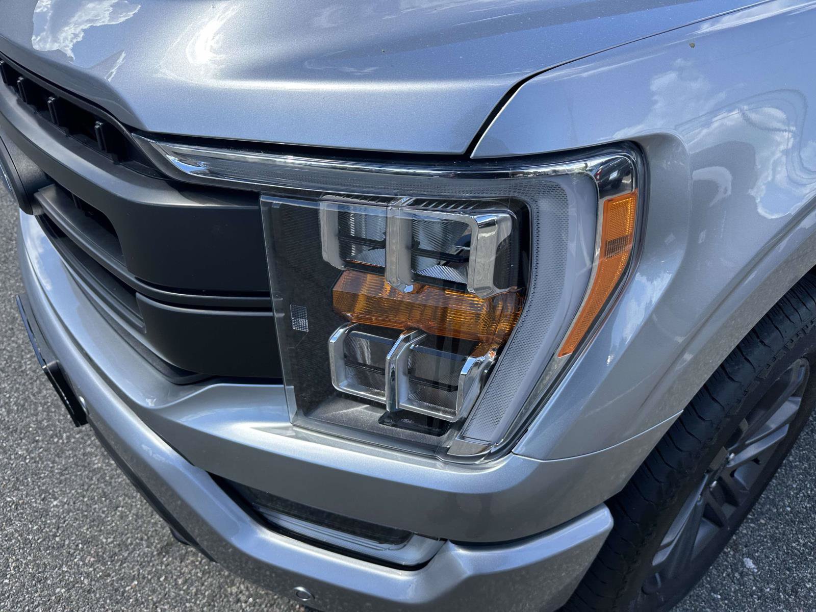 Certified 2023 Ford F150 Lariat AWD/4WD image 9