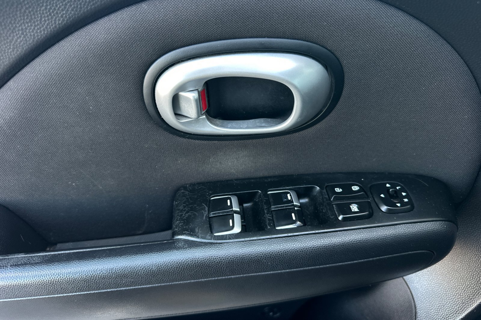 Used 2019 Kia Soul FWD image 11