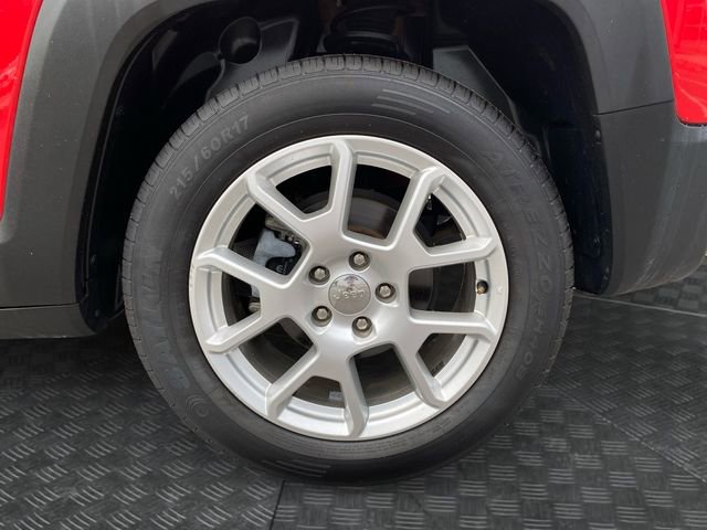 Used 2020 Jeep Renegade Latitude image 34