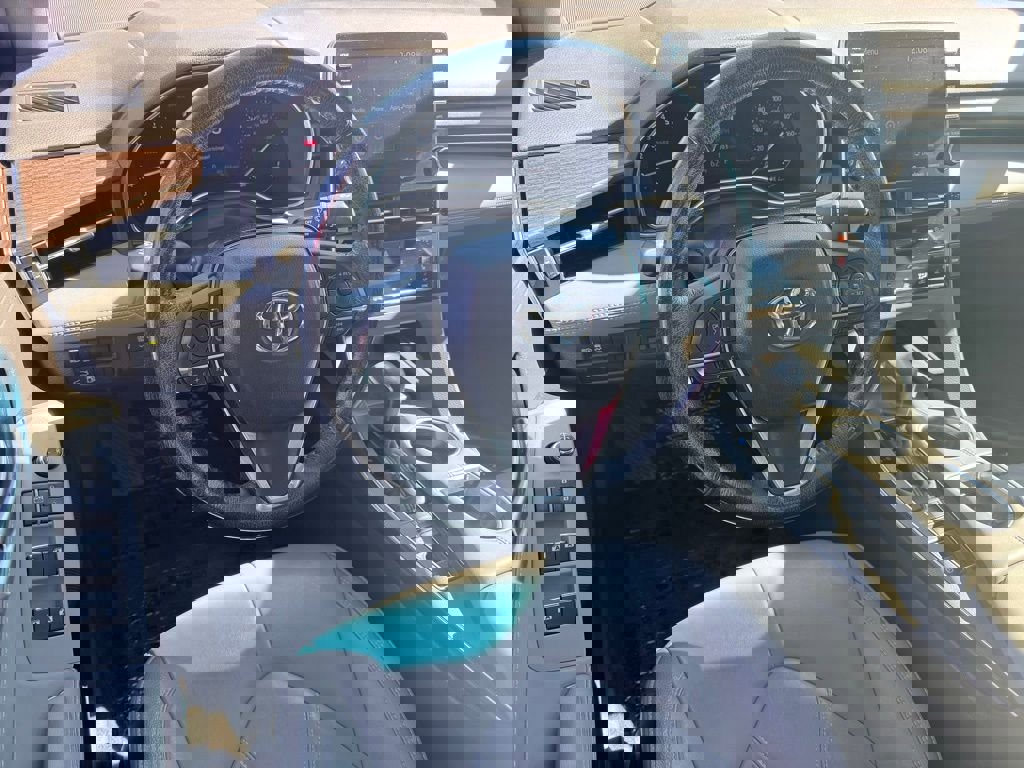 Used 2019 Toyota Avalon XLE w/ Moonroof Package image 25