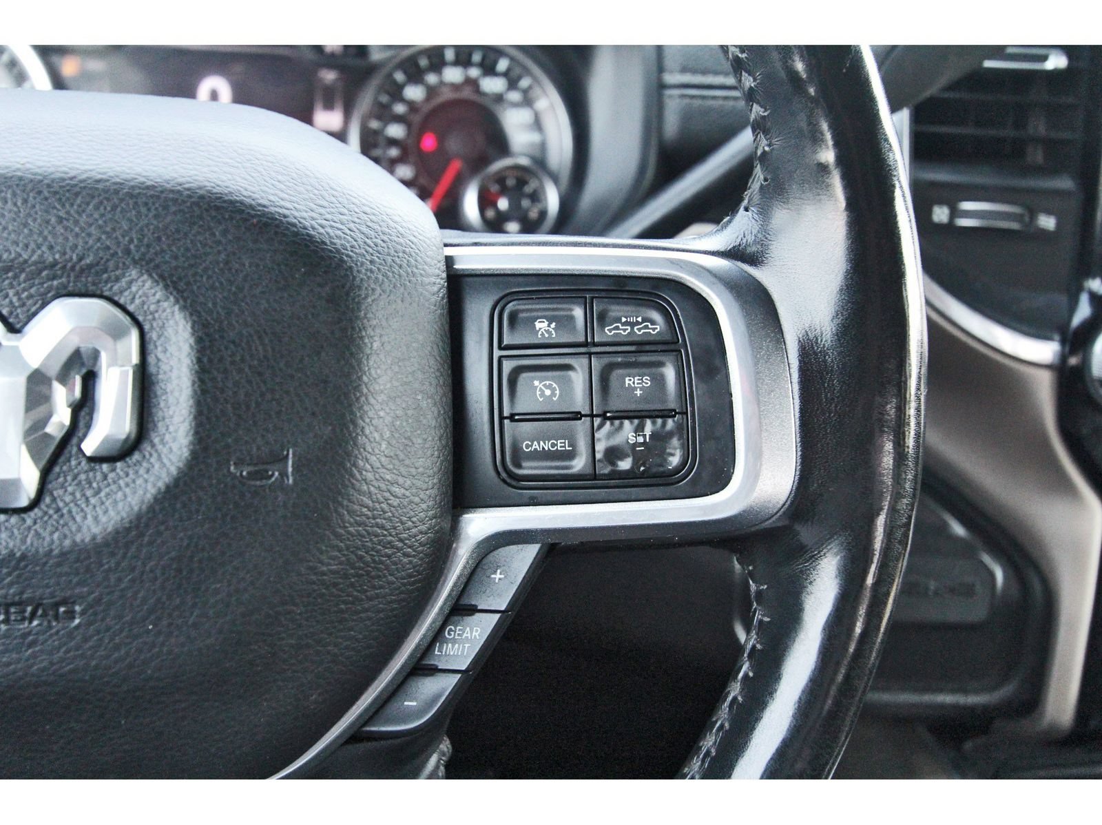 Used 2019 RAM 3500 Laramie AWD/4WD image 26