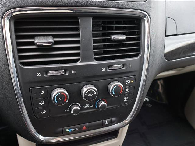 Used 2016 Dodge Grand Caravan SE w/ Quick Order Package 29E SE image 19