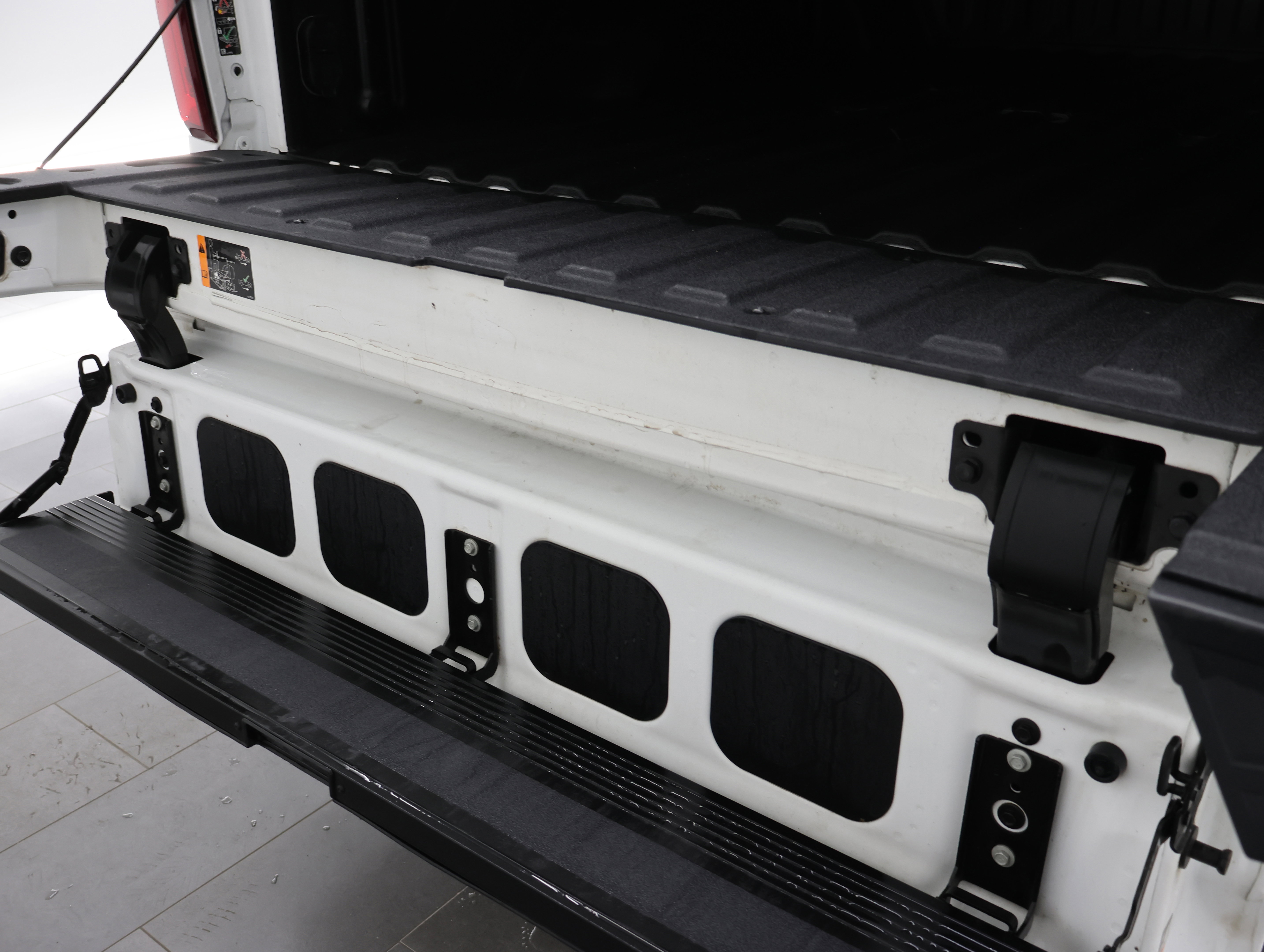 Used 2022 Chevrolet Silverado 3500 High Country w/ Safety Package II AWD/4WD image 39