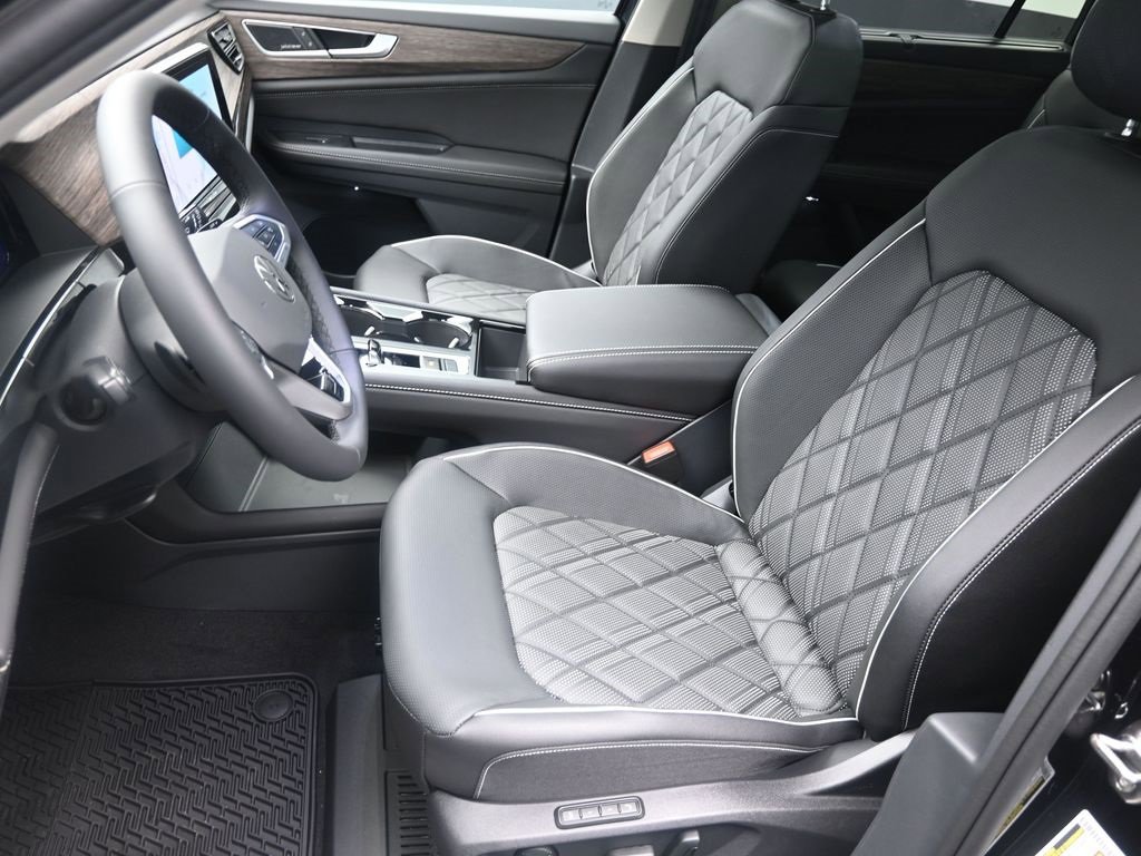 New 2025 Volkswagen Atlas SEL Premium R-Line image 18