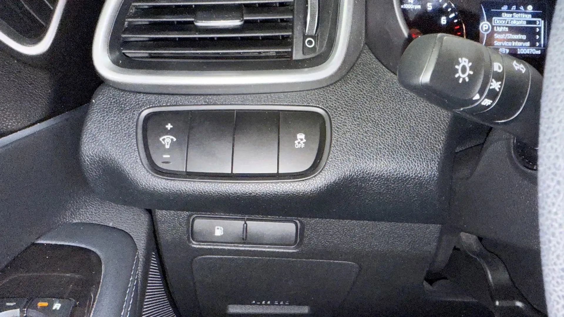 Used 2017 Kia Sorento L image 15