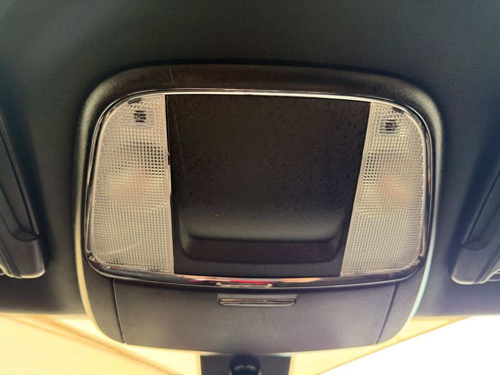 Used 2023 Dodge Charger SXT image 33