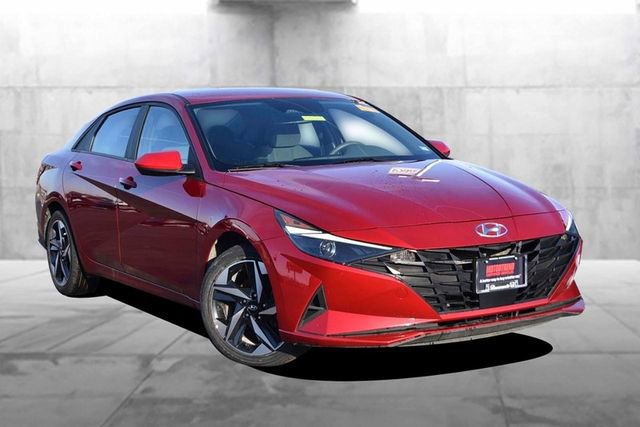 Used 2023 Hyundai Elantra SEL w/ Convenience Package image 2