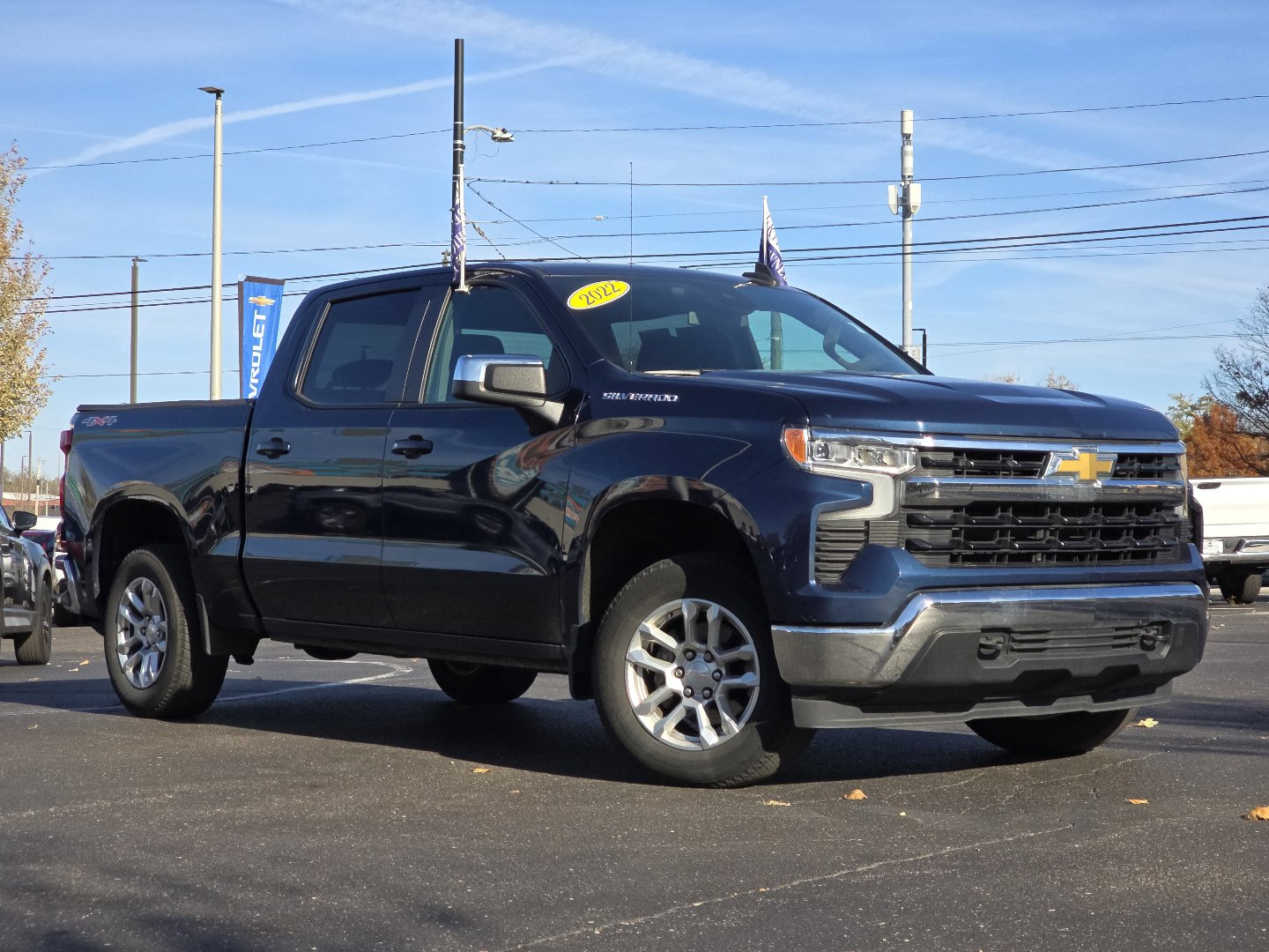 Certified 2022 Chevrolet Silverado 1500 LT image 2