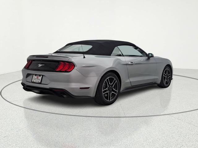 Used 2023 Ford Mustang Premium image 4