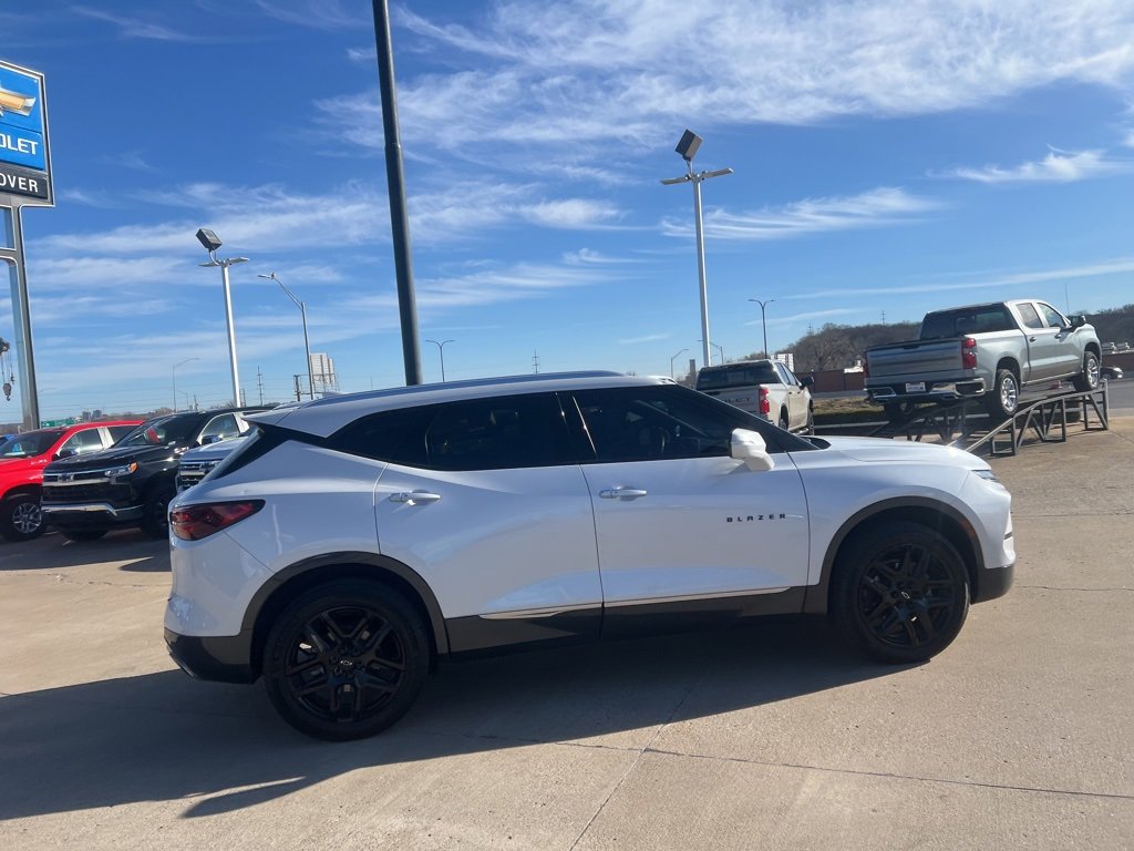 Used 2023 Chevrolet Blazer Premier w/ Driver Confidence II Package image 9