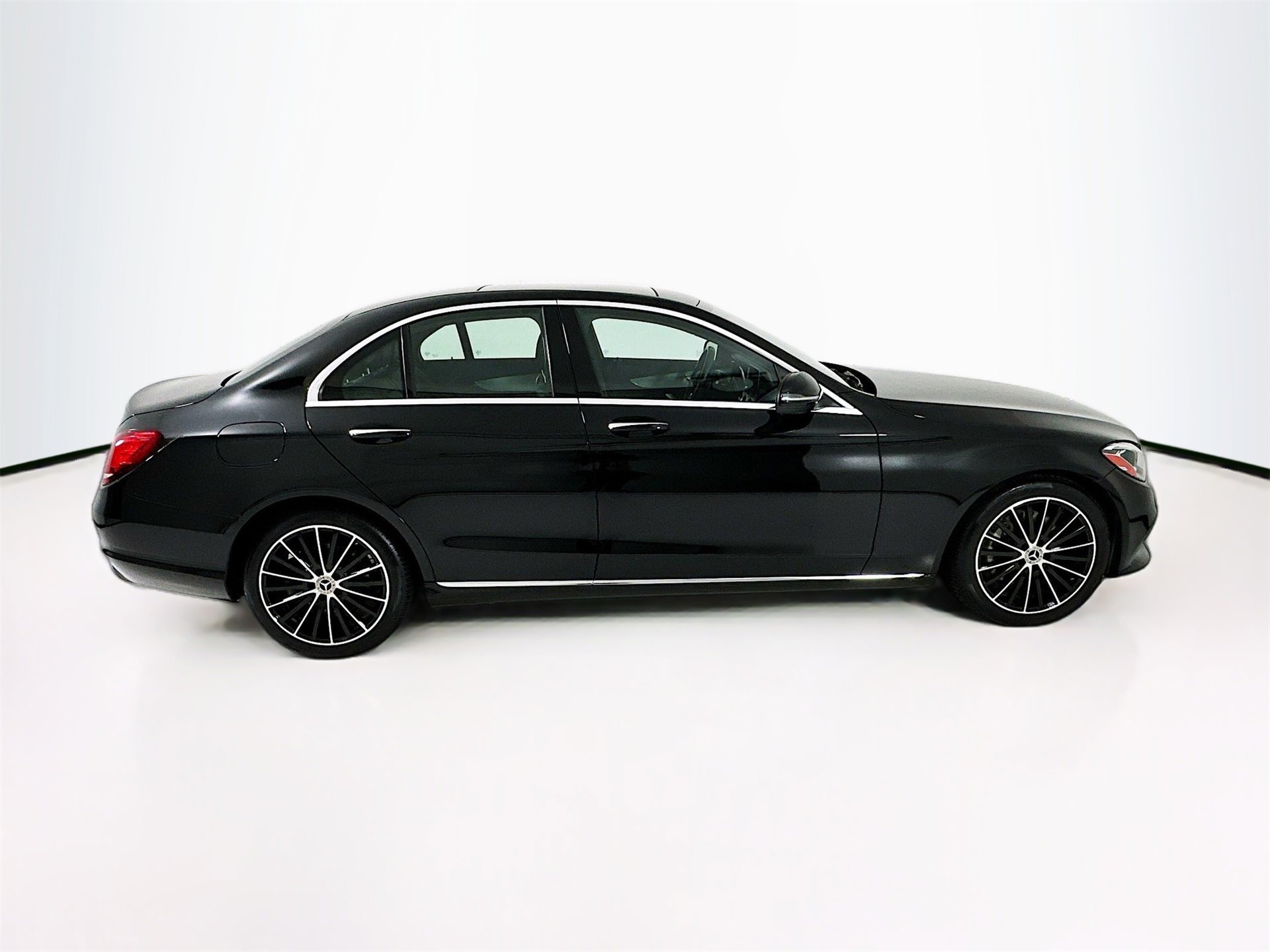 Used 2021 Mercedes-Benz C 300 Sedan image 9