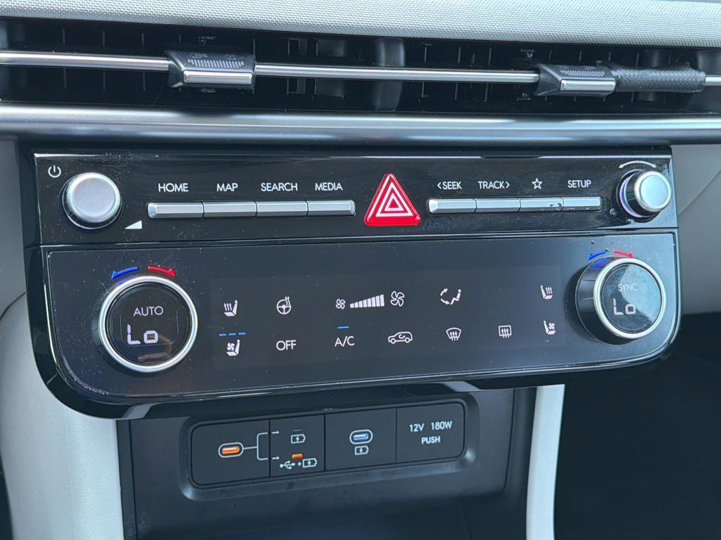 Certified 2025 Hyundai Tucson Limited FWD image 33