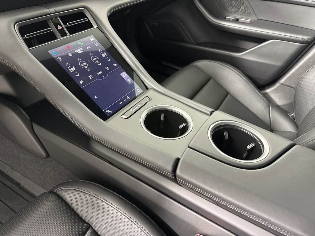 New 2025 Porsche Taycan 4S AWD/4WD image 32