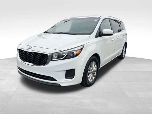 Used 2017 Kia Sedona LX w/ LX Essentials Premium Package FWD image 3