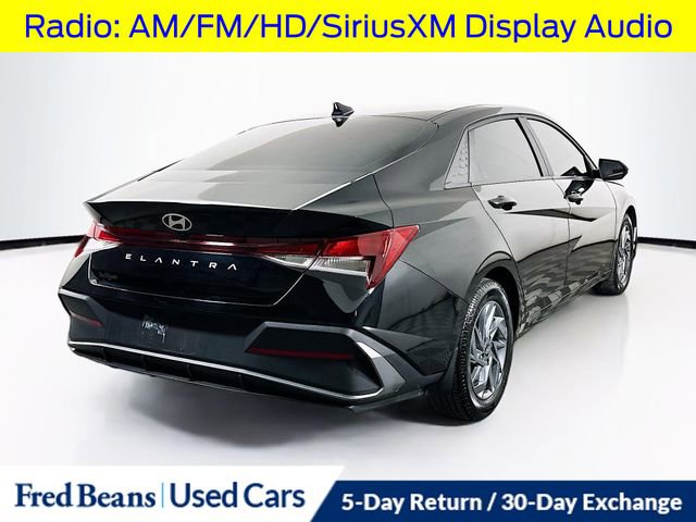 Used 2024 Hyundai Elantra SEL image 9