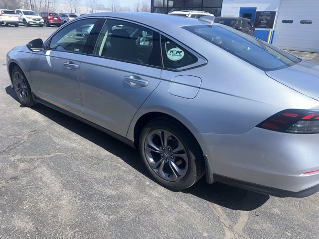 Used 2024 Honda Accord EX image 5