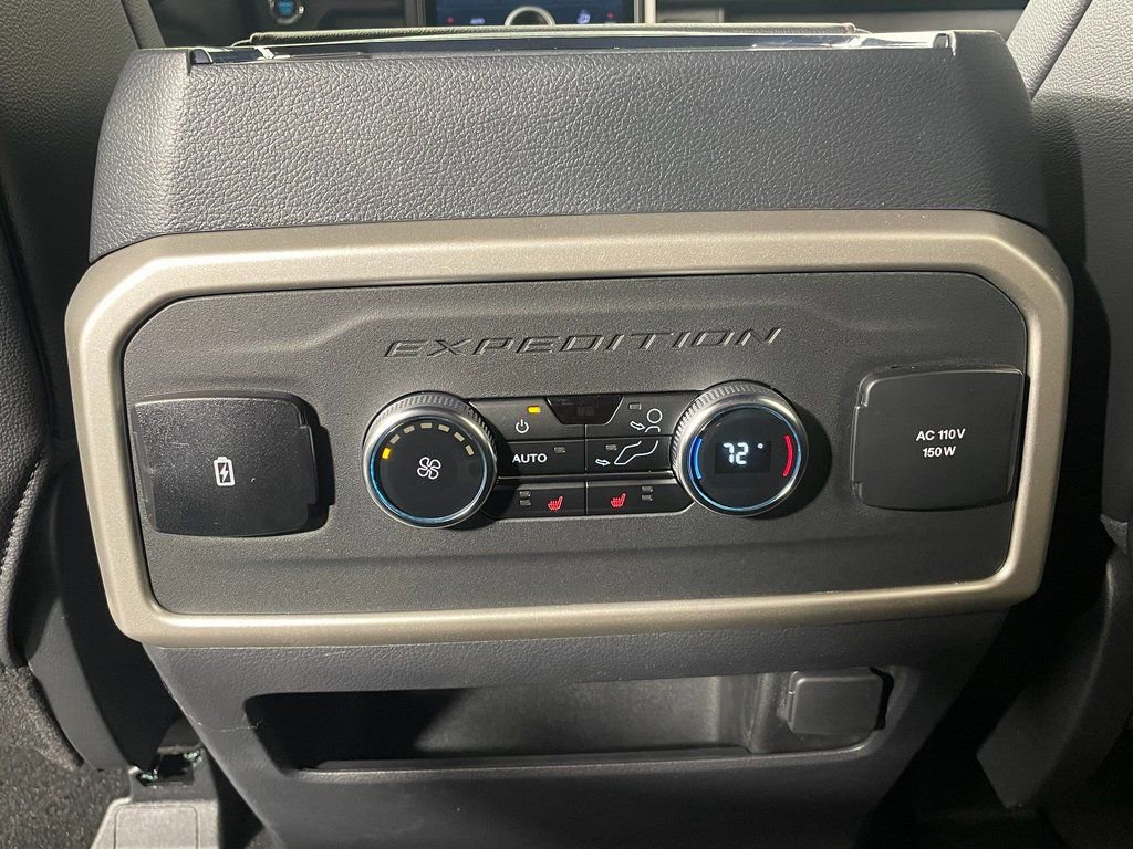 Used 2024 Ford Expedition Limited image 27