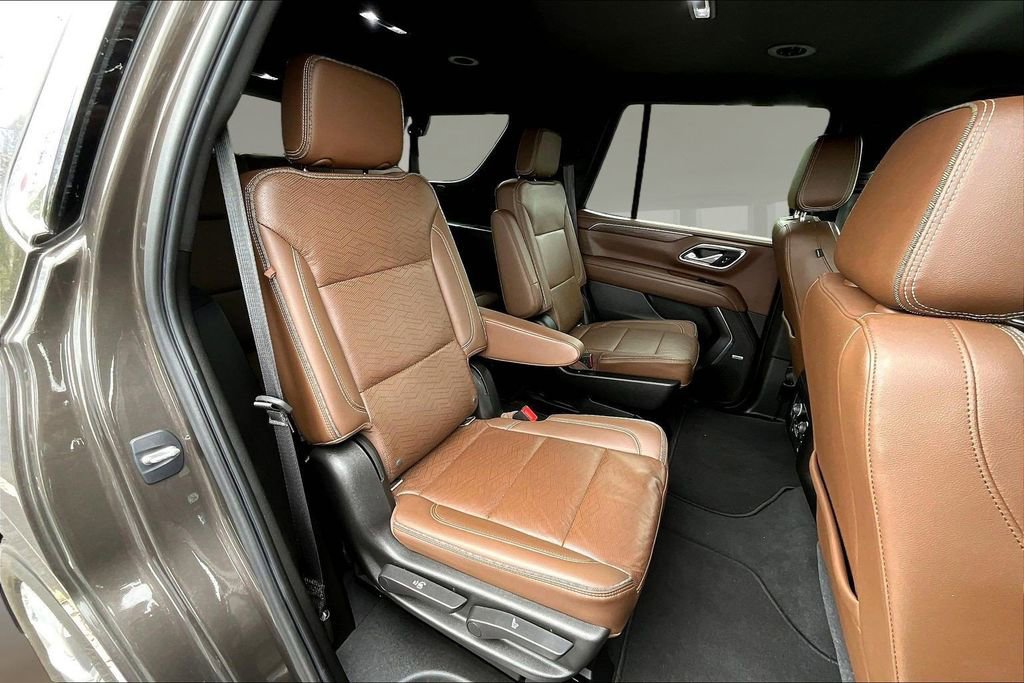 Used 2021 Chevrolet Tahoe High Country AWD/4WD image 25