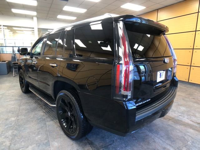 Used 2020 Cadillac Escalade Luxury w/ Escalade Sport Edition image 5