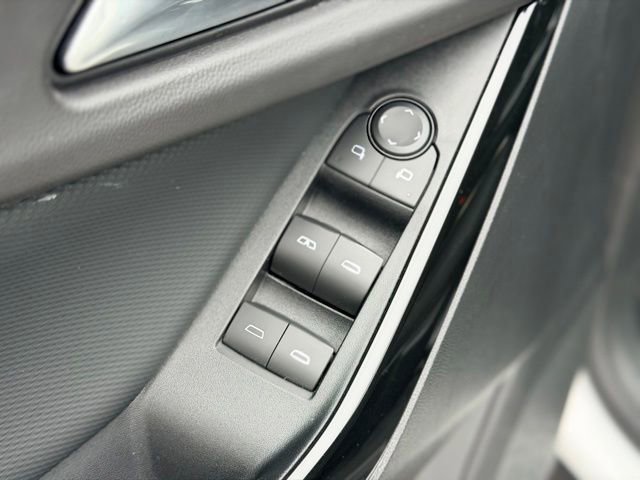 Used 2026 Chevrolet Equinox LT FWD image 17