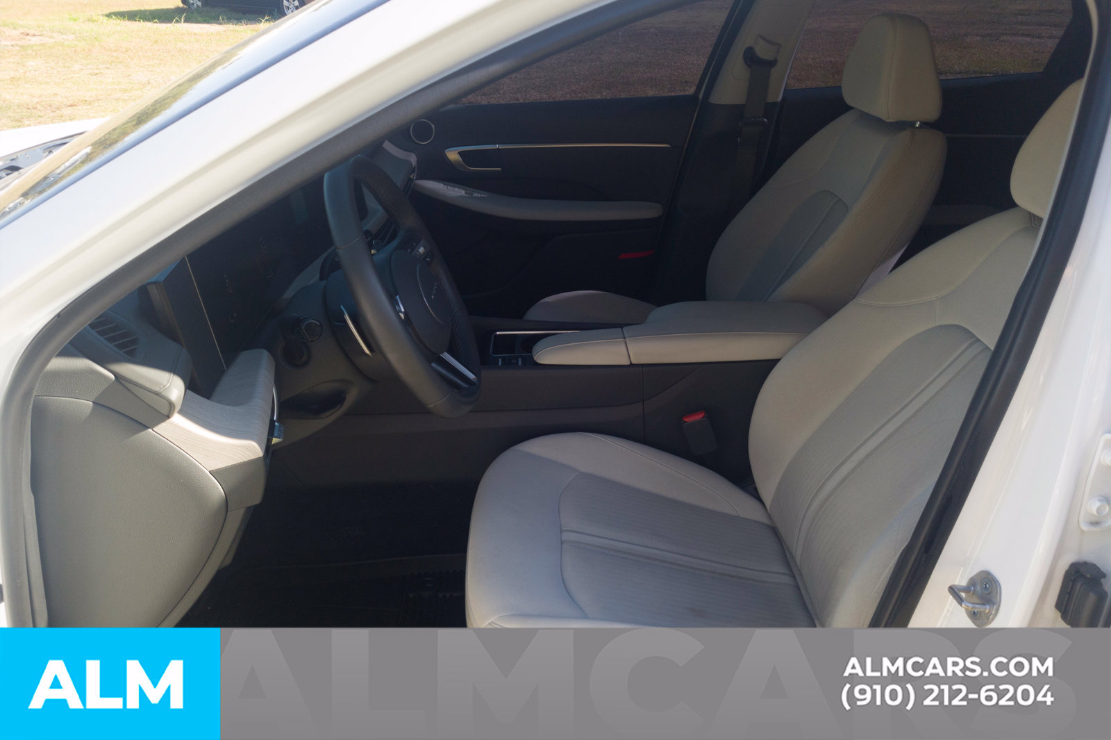 Used 2025 Hyundai Sonata SEL FWD image 8