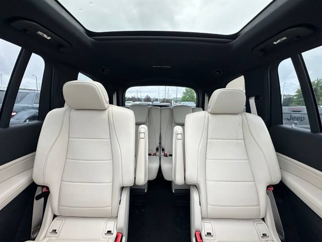 Used 2025 Mercedes-Benz GLS 450 4MATIC w/ AMG Line Exterior image 31