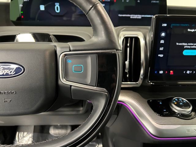 Used 2025 Ford Expedition Platinum image 27