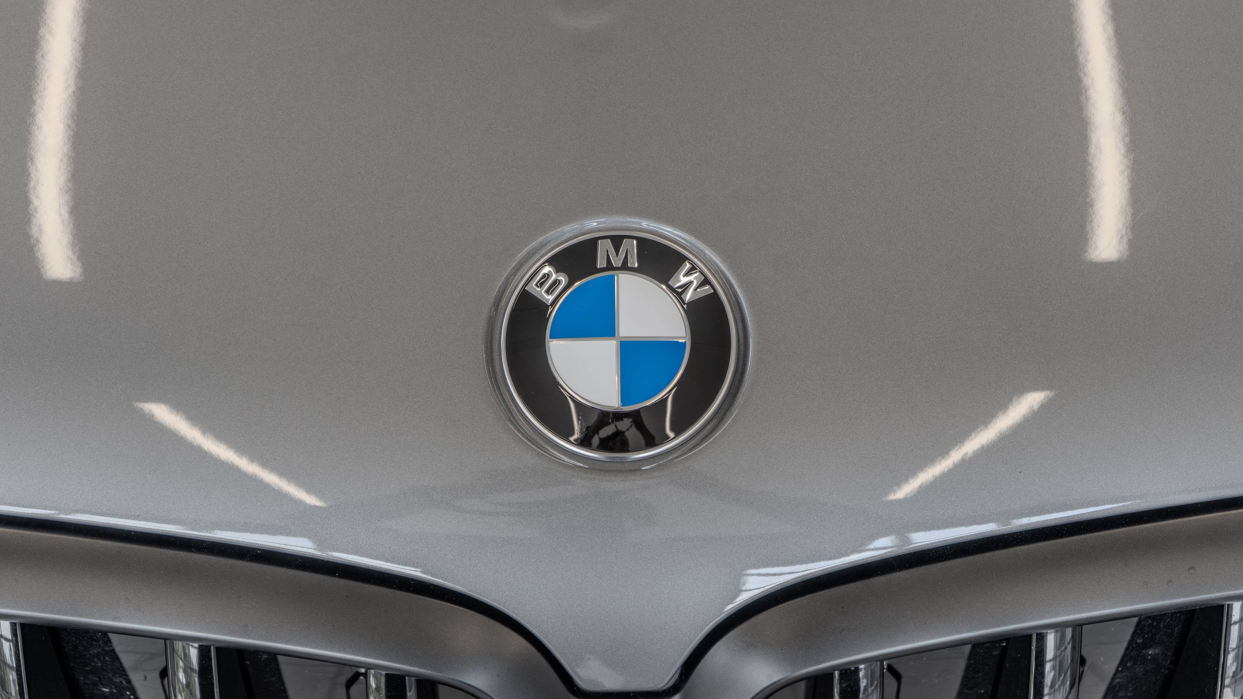 Used 2027 BMW X6 xDrive40i w/ Climate Comfort Package AWD/4WD image 5