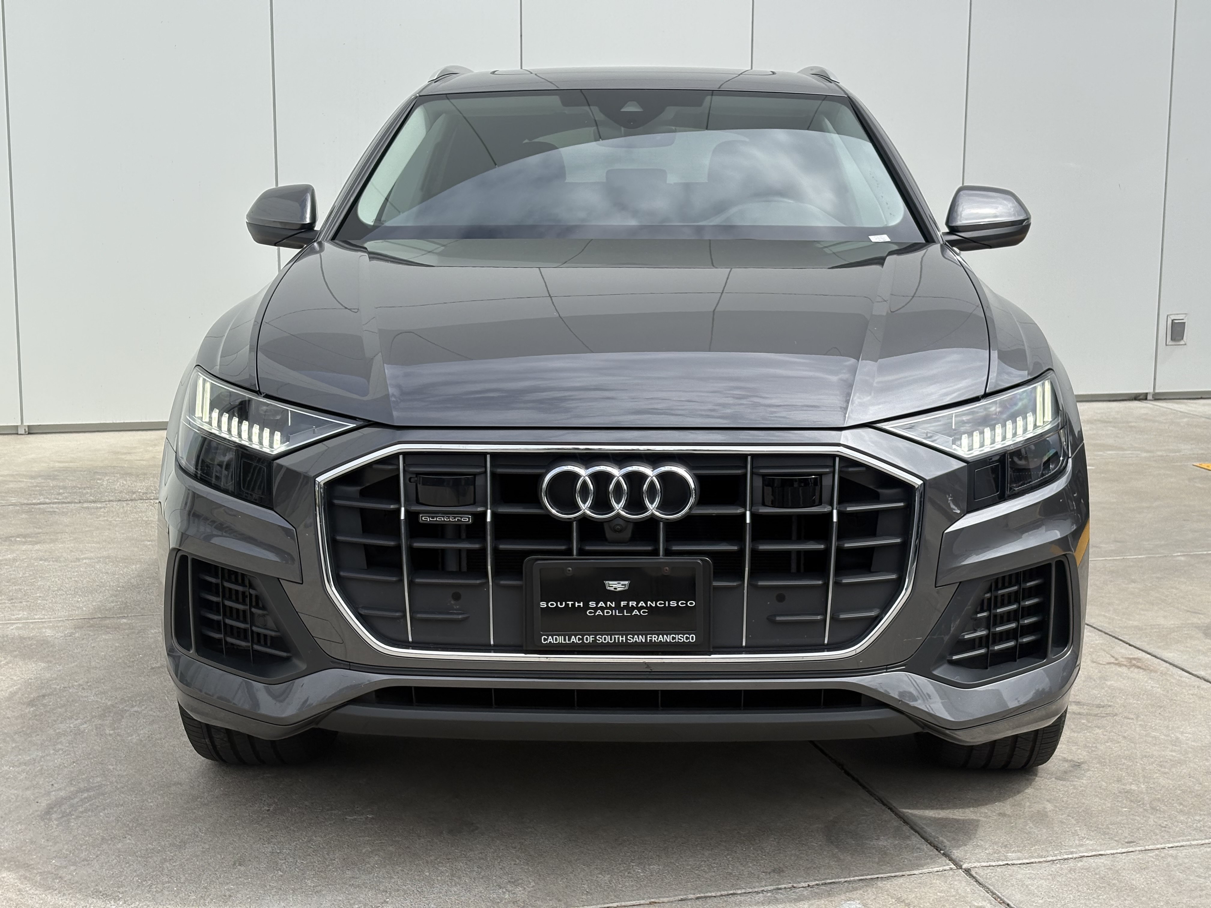 Used 2023 Audi Q8 Premium AWD/4WD image 3